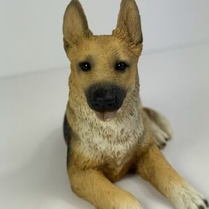 Original By Castagna German Shepherd Figurine Italy 1988 Dog Laying Down No Box